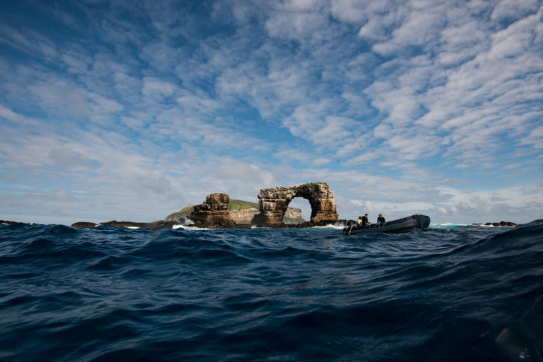 Erozija srušila Darvinov luk na Galapagosu