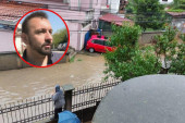 Kiša svaki put parališe naselje Vojvode Vlahovića: Umesto čizama i kajaka, stanarima je potrebna kanalizacija