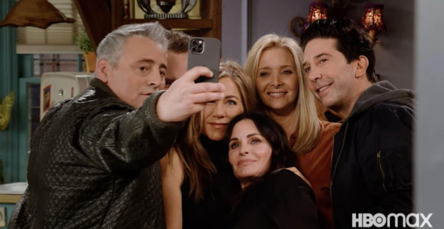 Stvorila je „Prijatelje", a sada se kaje: Bolno mi je da se pogledam u ogledalo, trebalo je da znam bolje!