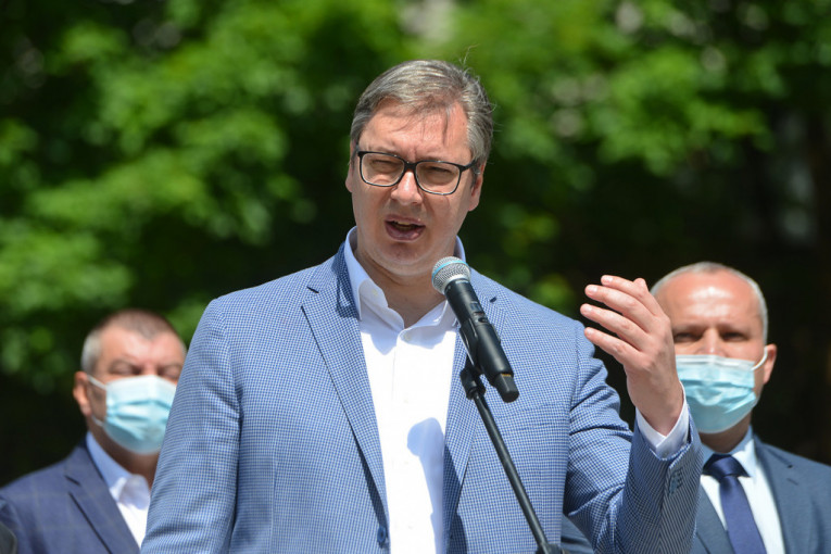 Nova objava predsednika Vučića na Instagramu - omaž herojima novog doba: Radnici, hvala vam! (VIDEO)