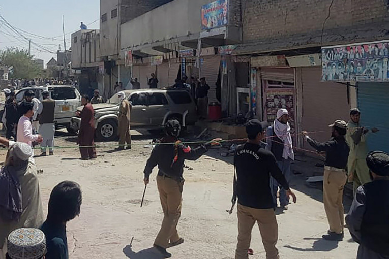 Eksplodirala bomba nasred ulice, ubijen političar: Haos u Pakistanu pred skup podrške Palestini
