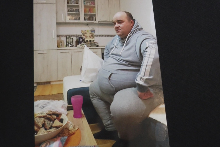 Za jedan obrok jeo dva hleba, kilogram ćevapa i nagurao 208 kilograma: Vladimiru je život visio o koncu, evo kako sada izgleda (FOTO)