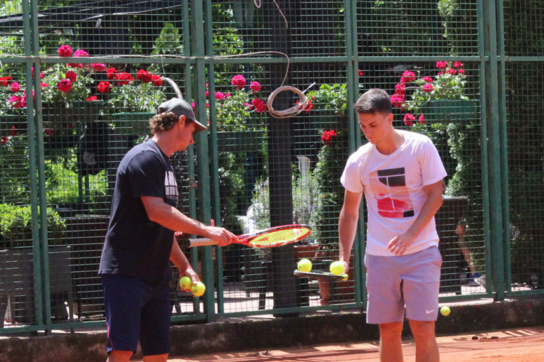 Kecmanović uživa u radu sa Nalbandijanom: Verujem da sa Davidom mogu da stignem do vrha svetskog tenisa (FOTO)