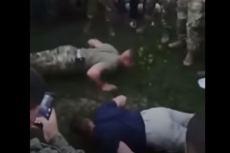 Vojnik iz Zenice pobedio Amerikanca: Na Manjači održano takmičenje u sklekovima posle vojne vežbe (VIDEO)