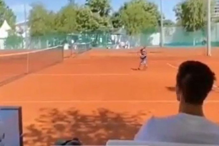 Kakav otac, takav sin: Nole iz publike bodrio Stefana i predvideo mu veliku budućnost (VIDEO)