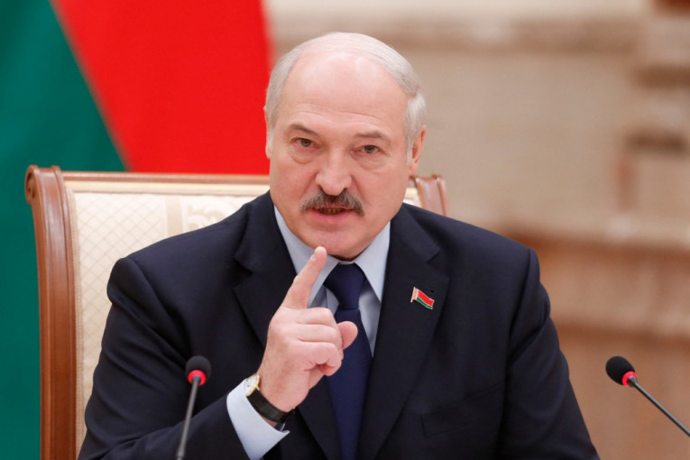 Lukašenko poručuje: Sankcije Zapada neće uticati na vojnu industriju
