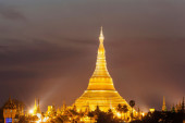 Najluksuzniji hram na svetu! Pagoda Švedagon: Prekrivena zlatom i dijamantima