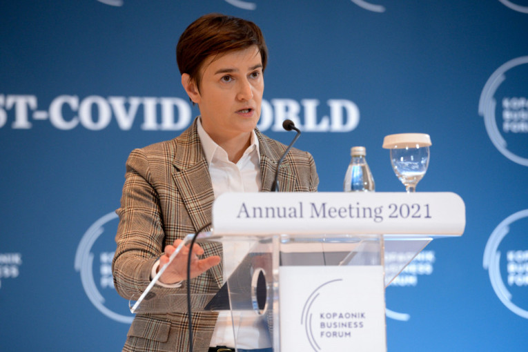 Premijerka Brnabić: Započeli smo treću fazu transformacije - novi izvori rasta
