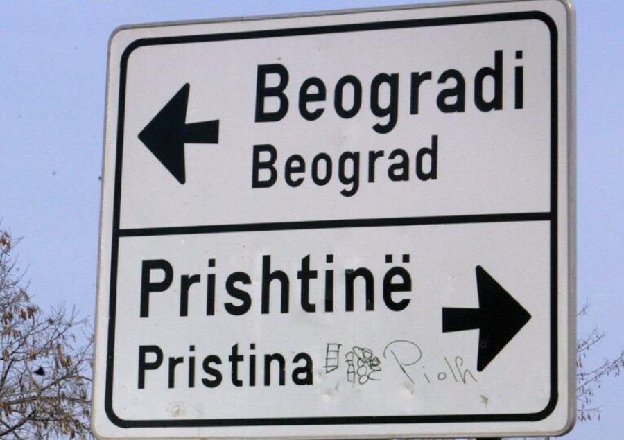 Lajčak nenajavljeno u Prištini, sastao se s Kurtijem