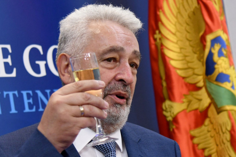 Jedan čovek je savetovao Krivokapića da izda SPC: "Crnu Goru niko neće ponižavati"
