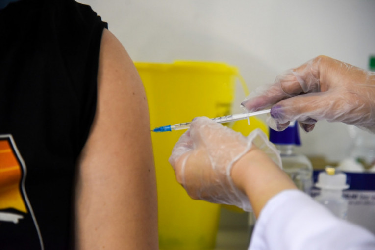 Raste broj vakcinisanih: Prvi dozu primilo više od 60 odsto Beograđana