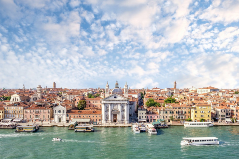 Slavni brane Veneciju: Traže zabranu pristajanja kruzera