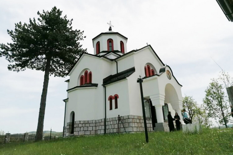 Svetinja kod Nove Varoši izgrađena je od dukata seljana: Posle osam decenija dobija novi ikonostas