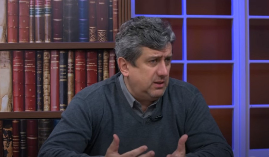 Novaković se i dalje ne oglašava: Primao platu a nije dolazio na posao, za taj novac moglo da se isplati 77 dečjih dodataka