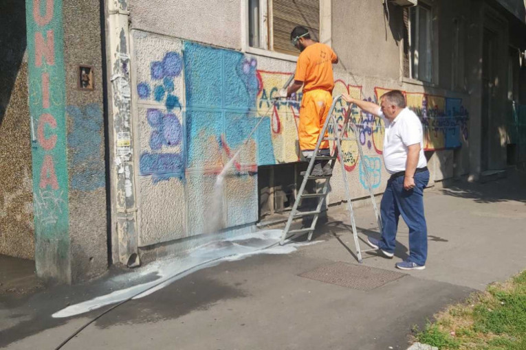 Novo ruho zemunskih zgrada: Uklanjaju se grafiti iz centralne zone