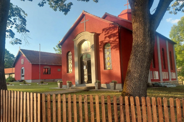 Sve je dobro kad se Srbi slože: Oslikava se crkva u selu Kamenica nakon skoro 100 godina