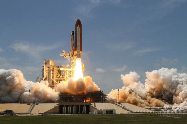 Zemlja je za neke postala mala: Karta za let u svemir sa Bezosom plaćena 28 miliona dolara