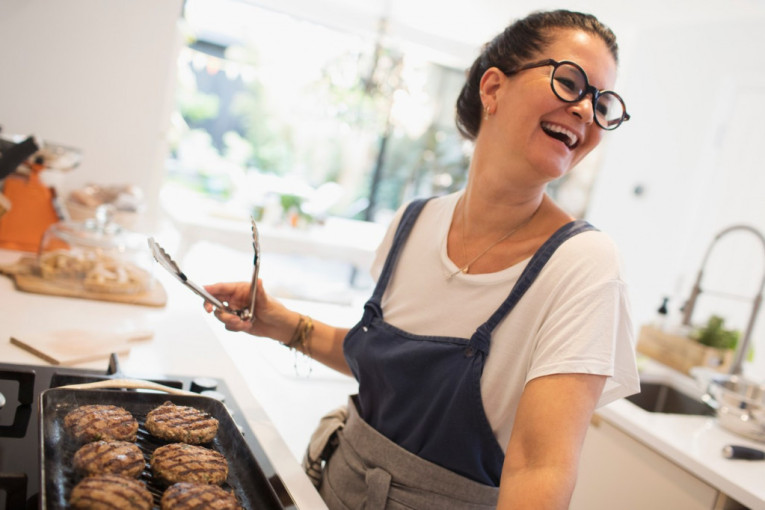 Marina iz Bosne se vratila iz Nemačke: Naši ljudi, tamo i ovde nisu isti, glume elitu