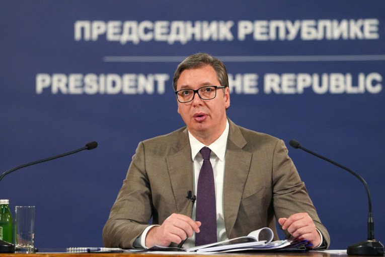 Predsednik Vučić o Vuletiću: To je politika život dajem, na poligraf ne idem