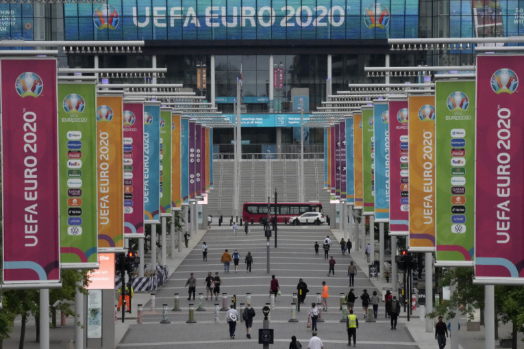 UEFA i korona premeštaju finale Eura u naš komšiluk?