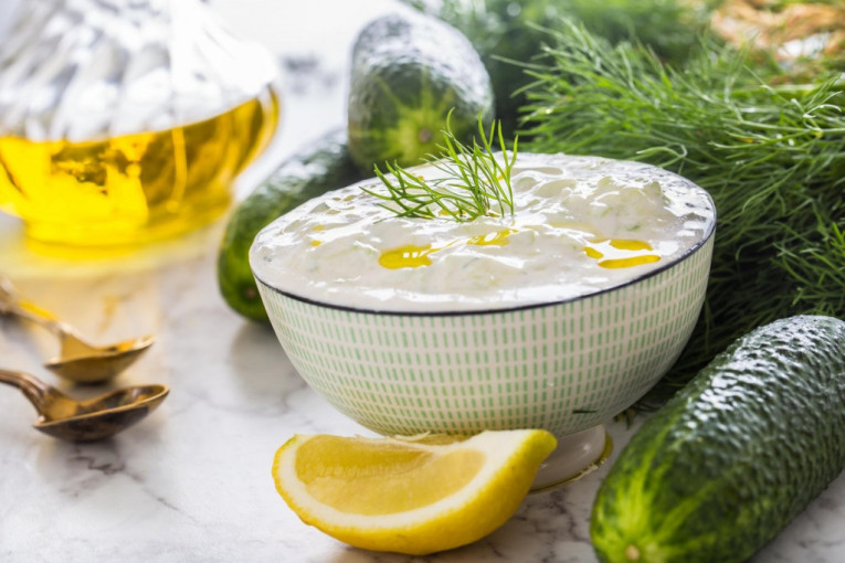 Recept dana: Caciki salata će vas osvežiti kao Grčka, bar dok se ne uputite tamo