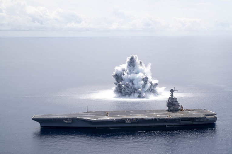 Eksplozija registrovana kao zemljotres: Američka mornarica detonirala bombu od 18 tona (VIDEO)