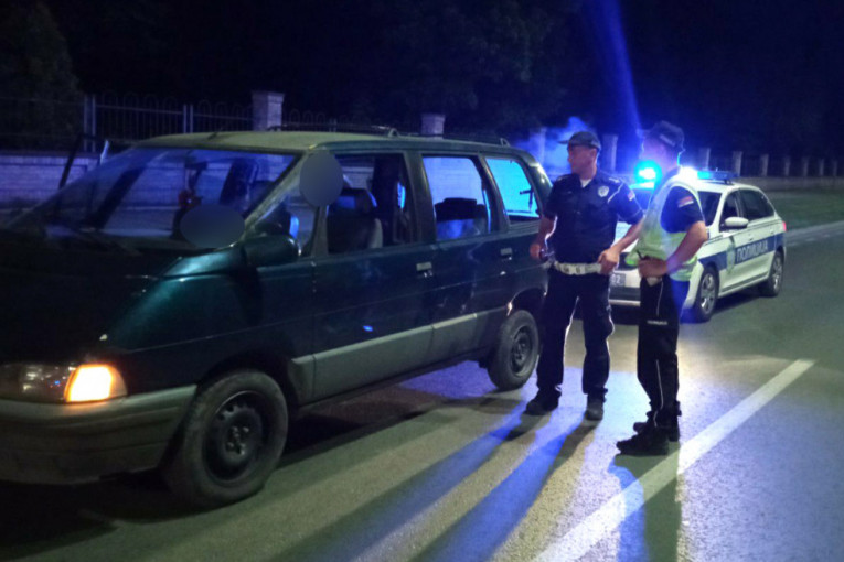 Drogiran i pijan bežao od policije: Potera za mladićem (19) okončana na Novom Beogradu