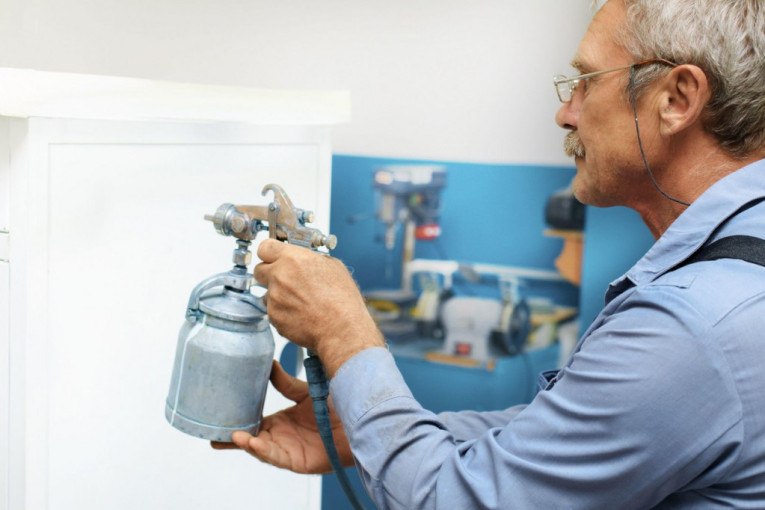 Za penzionere dva aršina: Ko radi za sebe ne dobija pomoć od države