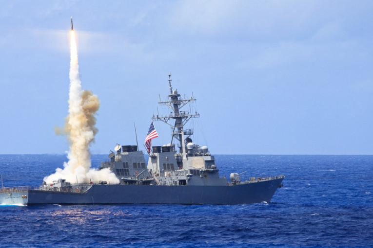Američki razarač u Tajvanskom moreuzu, Kina reagovala: SAD namerno izaziva nevolje