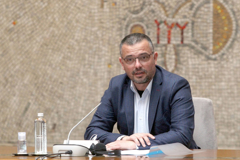 "Za krompir me niko ne zove kad ima dobru cenu": Ministar Nedimović kaže da država ne određuje cene