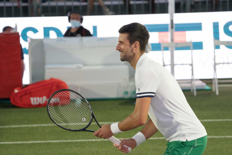 Odustao pred finale: Ništa od titule Novaka u dublu na Majorki