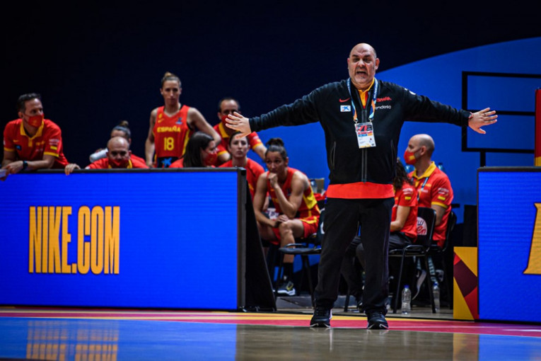 Da čovek prosto ne poveruje: Selektor španskih košarkašica ljut na sudije!