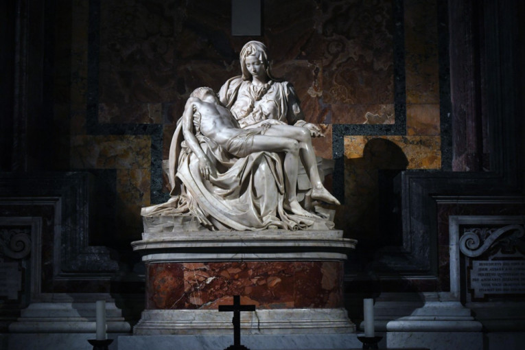 Kamenjem na “Mona Lizu”, nožem na “Noćnu stražu”: Kako su sve uništavana remek-dela