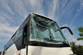 Stravična nesreća na auto-putu u Hrvatskoj: Sleteo autobus, 11 osoba poginulo, najmanje 40 povređeno!