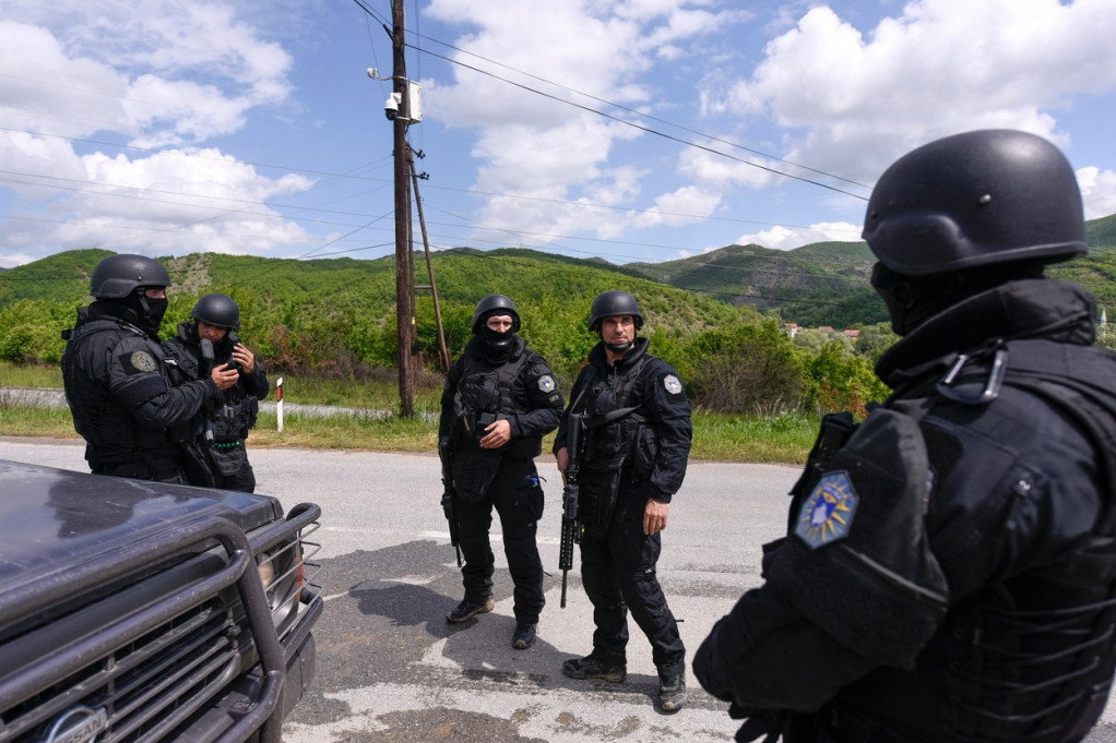 Pokušaj ubistva u Prištini: Pucano iz automobila u pokretu!