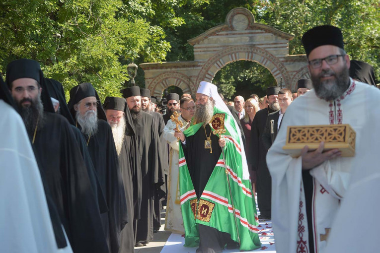 Patrijarh Porfirije i mitropolit Joanikije: Kosovski zavet je temelj srpskog naroda! (FOTO)