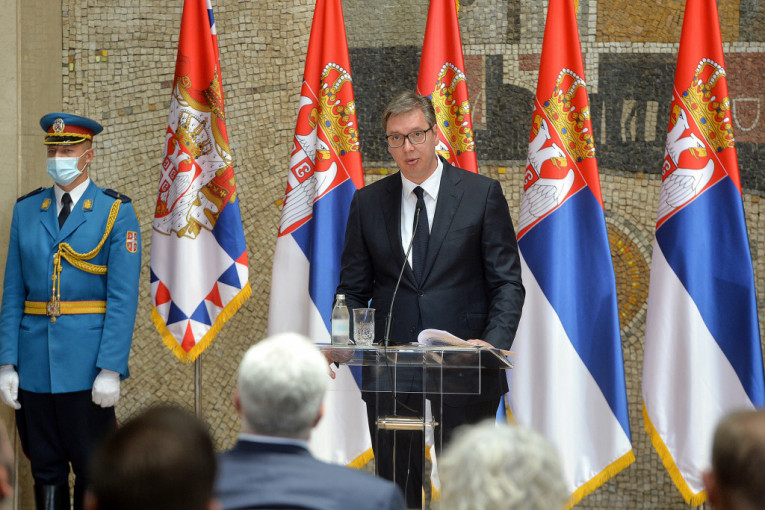 Predsednik Vučić uručio odlikovanja povodom Vidovdana: Najveće priznanje za Dodika (FOTO)