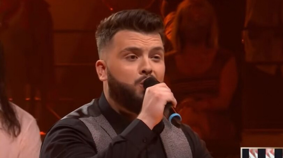 Selmi Bajrami na nastup došao pevač koji je zabranjen u Srbiji: Šok potezom očigledno provociraju!