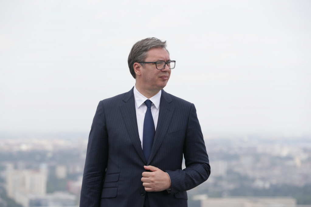 "Neka živi Srem, neka živi Mitrovica i naša jedina, najlepša Srbija": Predsednik Vučić se oglasio na Instagramu (FOTO)