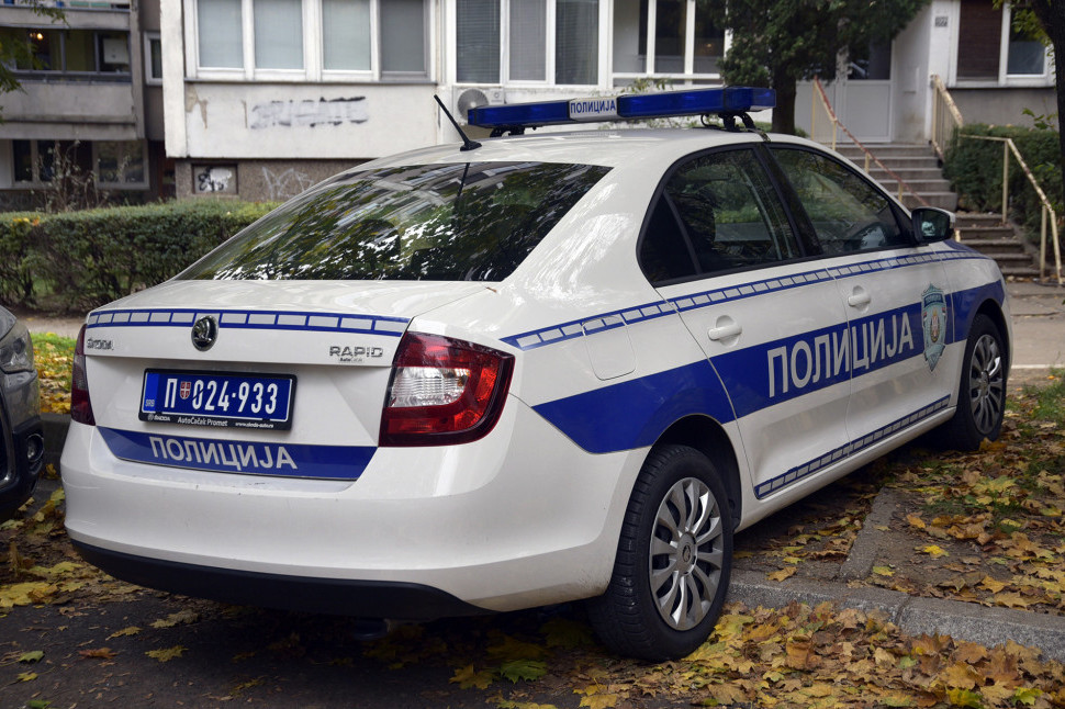 Vozili se po Beogradu, pa pucali iz automobila: Uhapšena trojica mladića