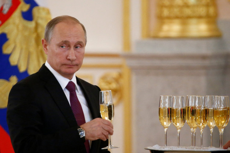 Putin šokirao Francusku: Šampanjac je naš