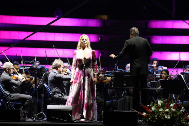 Koncert za pamćenje na prepunom Tašmajdanu: Elina Garanča kao Karmen opčinila Beograd (FOTO)