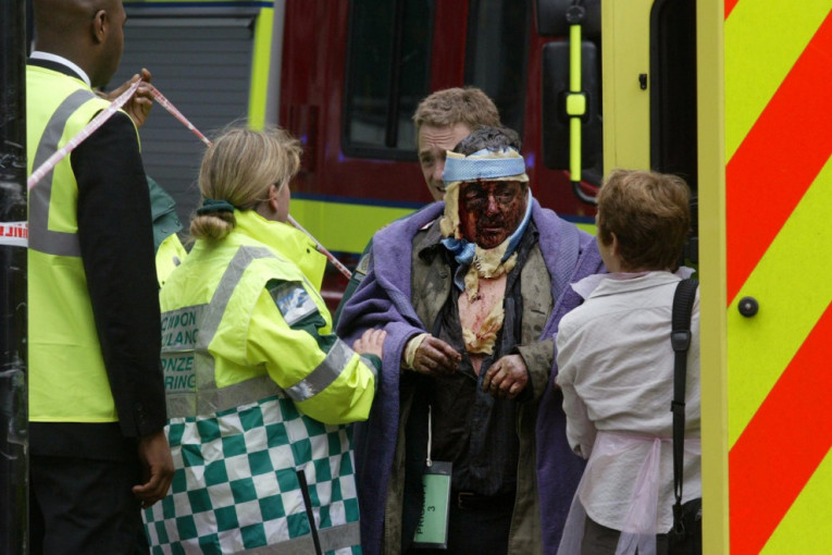 Teroristički napad koji je zaledio London: Bombaši samoubice se razneli na četiri mesta, ubili 56 ljudi