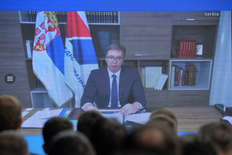 Vučić se obratio na Samitu povodom 100 godina KP Kine: "Srbija dobro pamti pomoć i podršku vaše zemlje"