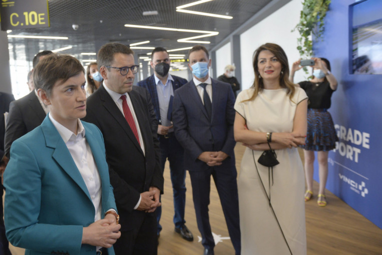 Premijerka Brnabić: Srbija nema karantin turizam, imamo jasne procedure!