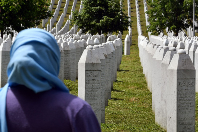 Bezbednjaci u BiH u pripravnosti: Spremaju se neredi tokom komemoracije u Srebrenici?!