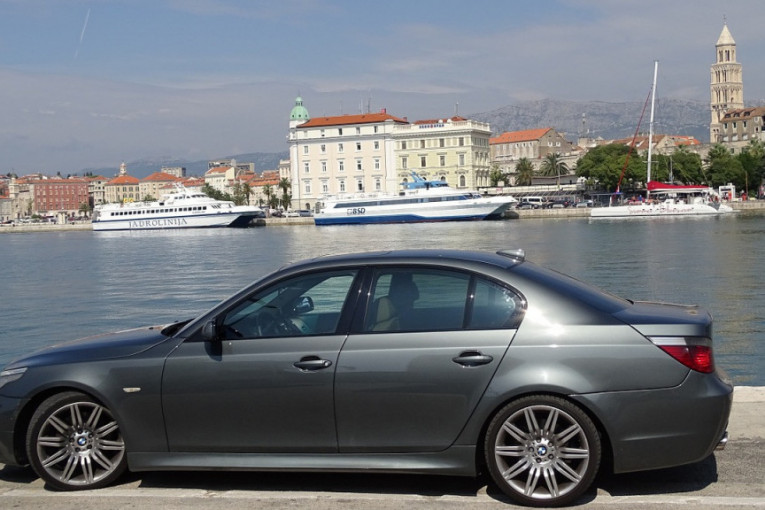 Gde u Splitu parkirati automobil sa srpskim tablicama?