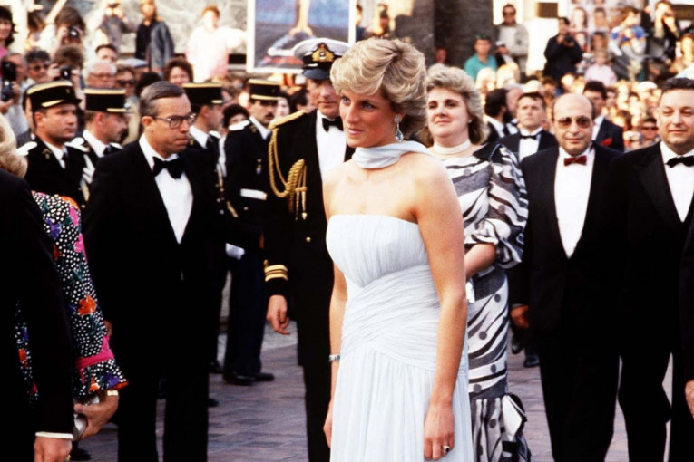 Neboplava haljina princeze Dajane sa Kanskog festivala 1987. zaslužuje film