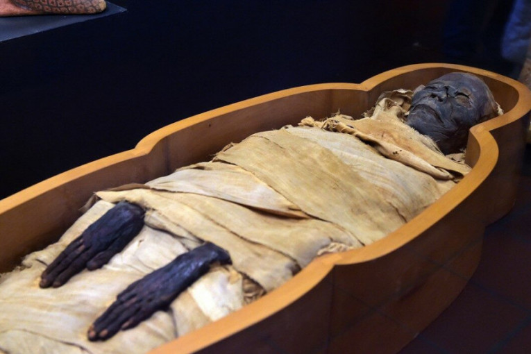Eksplozija na sahrani i jedenje mumija: Istorijske činjenice koje su toliko šokantne da zvuče kao izmišljotina