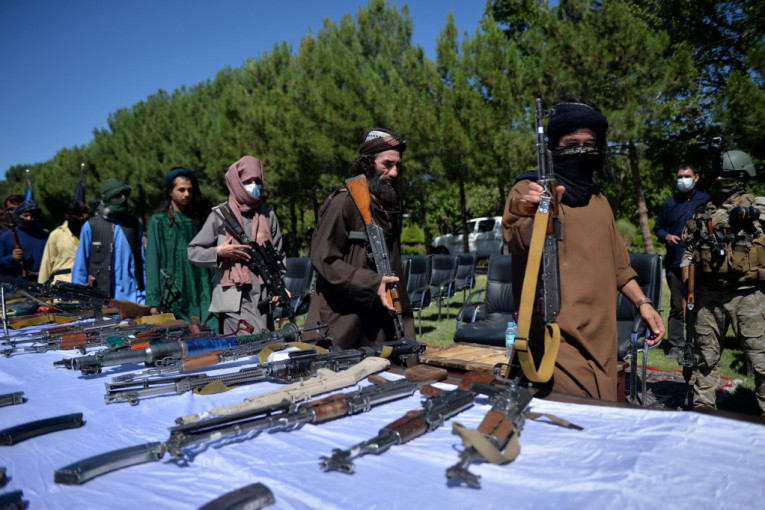 Talibani preuzeli kontrolu nad graničnim prelazom sa Pakistanom: Mudžahedini zauzeli važan pogranični grad